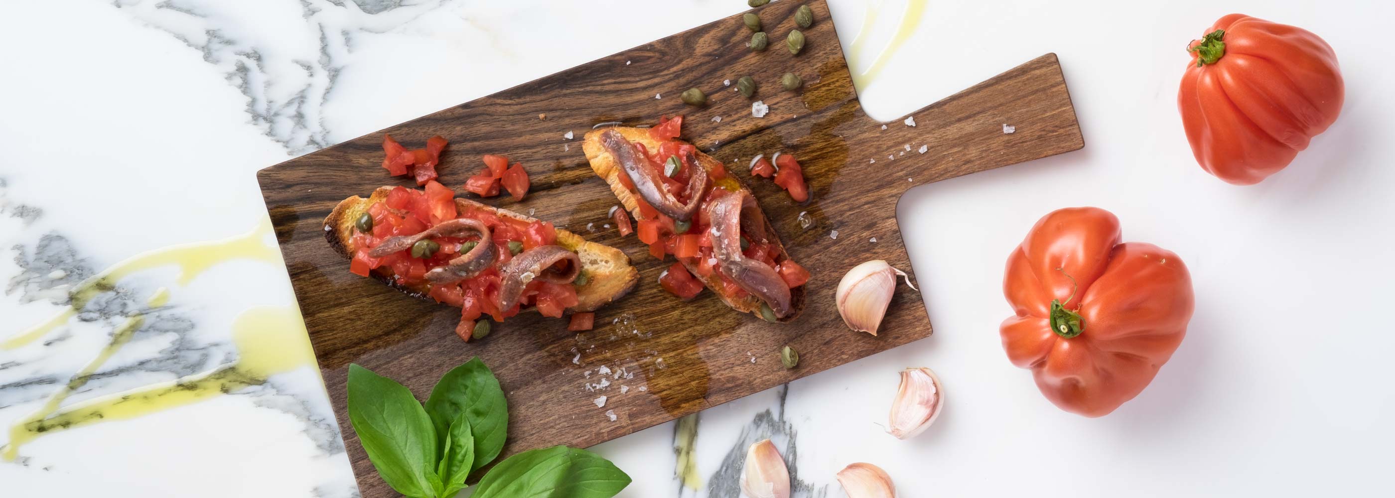 Bruschette_al_Pomodoro_mit_Kapern_&_Sardellen