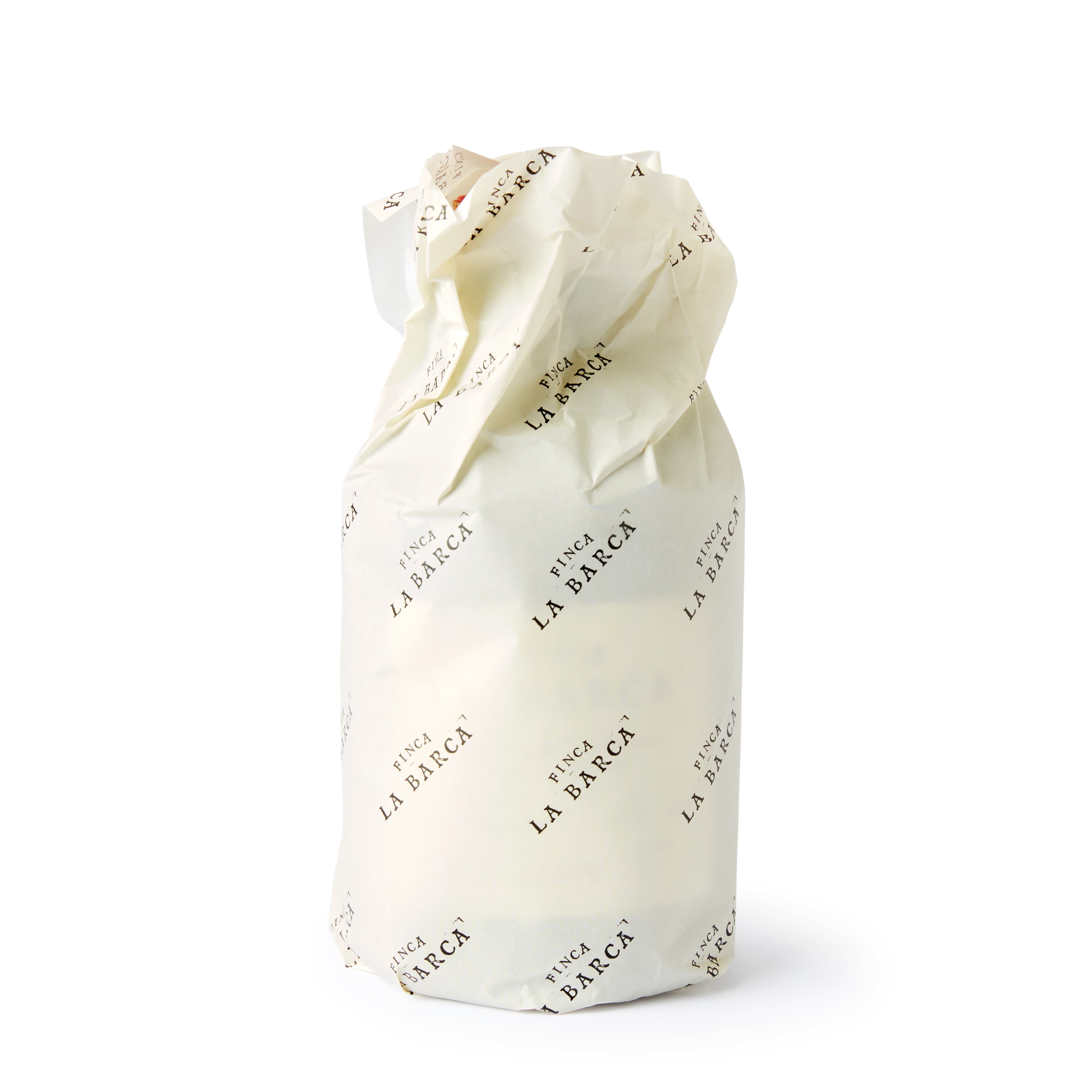 Darstellung der Papierverpackung um die Flasche von Finca la Barca