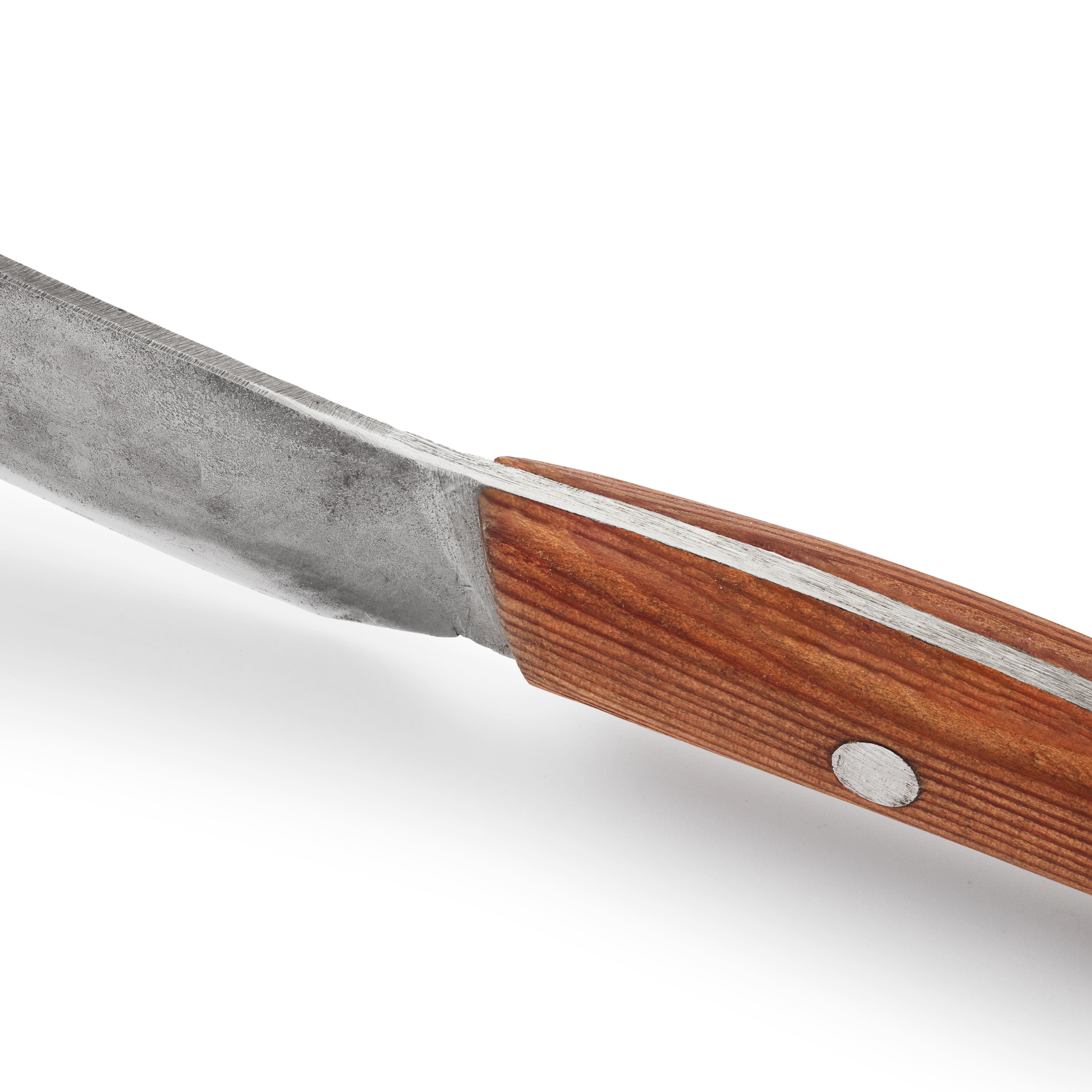 mood: Detailaufnahme des Holzgriffes des handgeschmiedeten Fleischmessers von Thomas Lampert