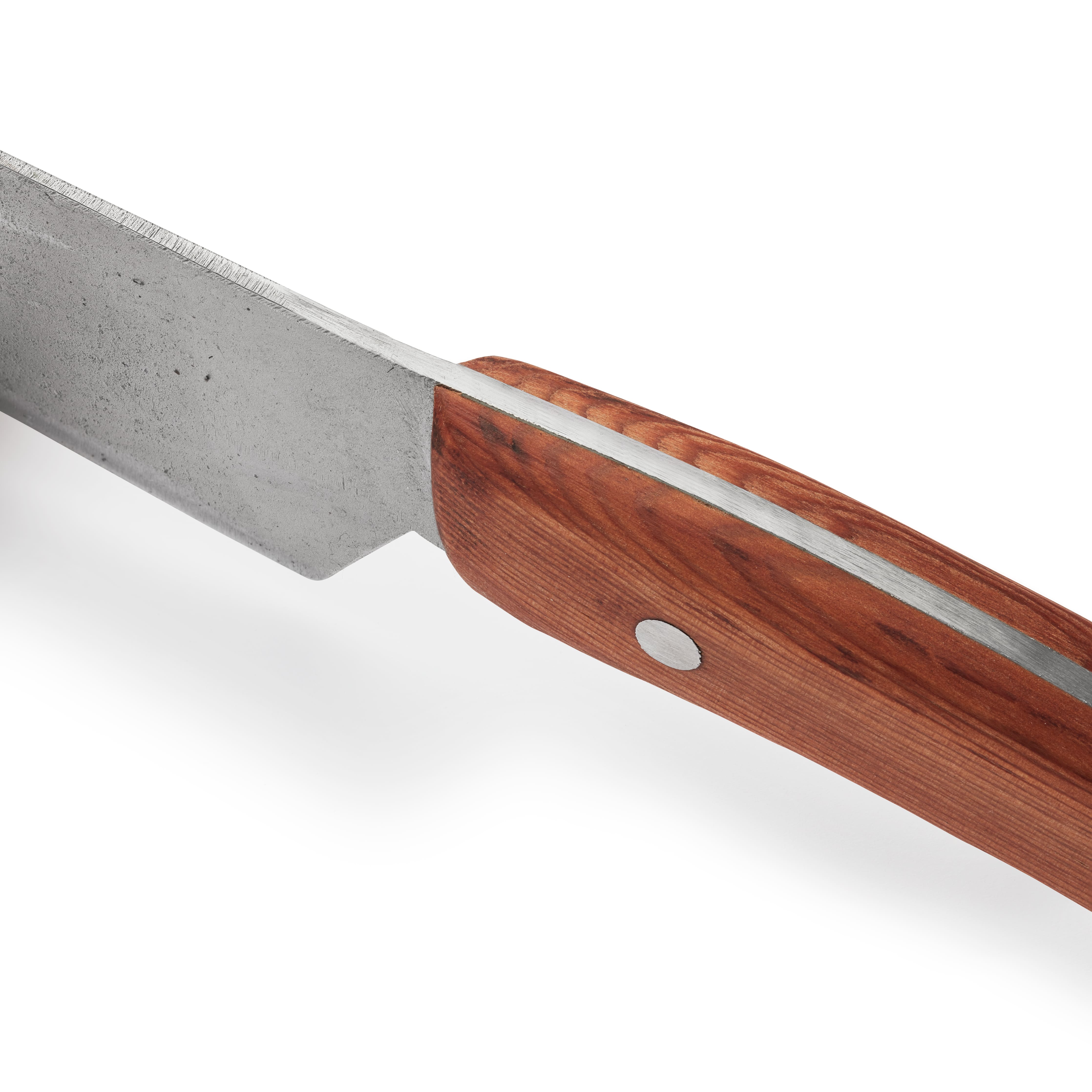 mood: Detailaufnahme des Holzgriffes des handgeschmiedeten grossen Küchenmessers von Thomas Lampert